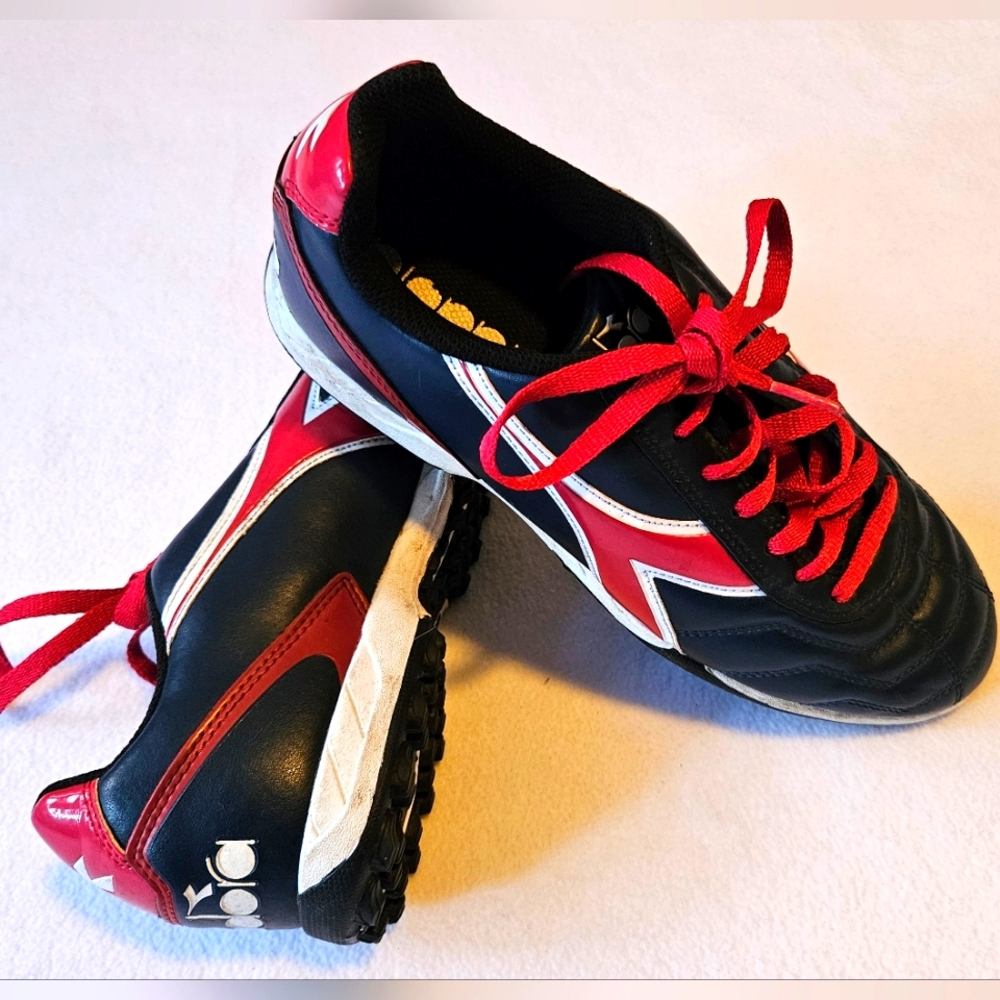 Diadora Mens Soccer Turf Cleats Size 9